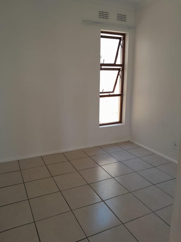 To Let 2 Bedroom Property for Rent in Kenilworth Western Cape